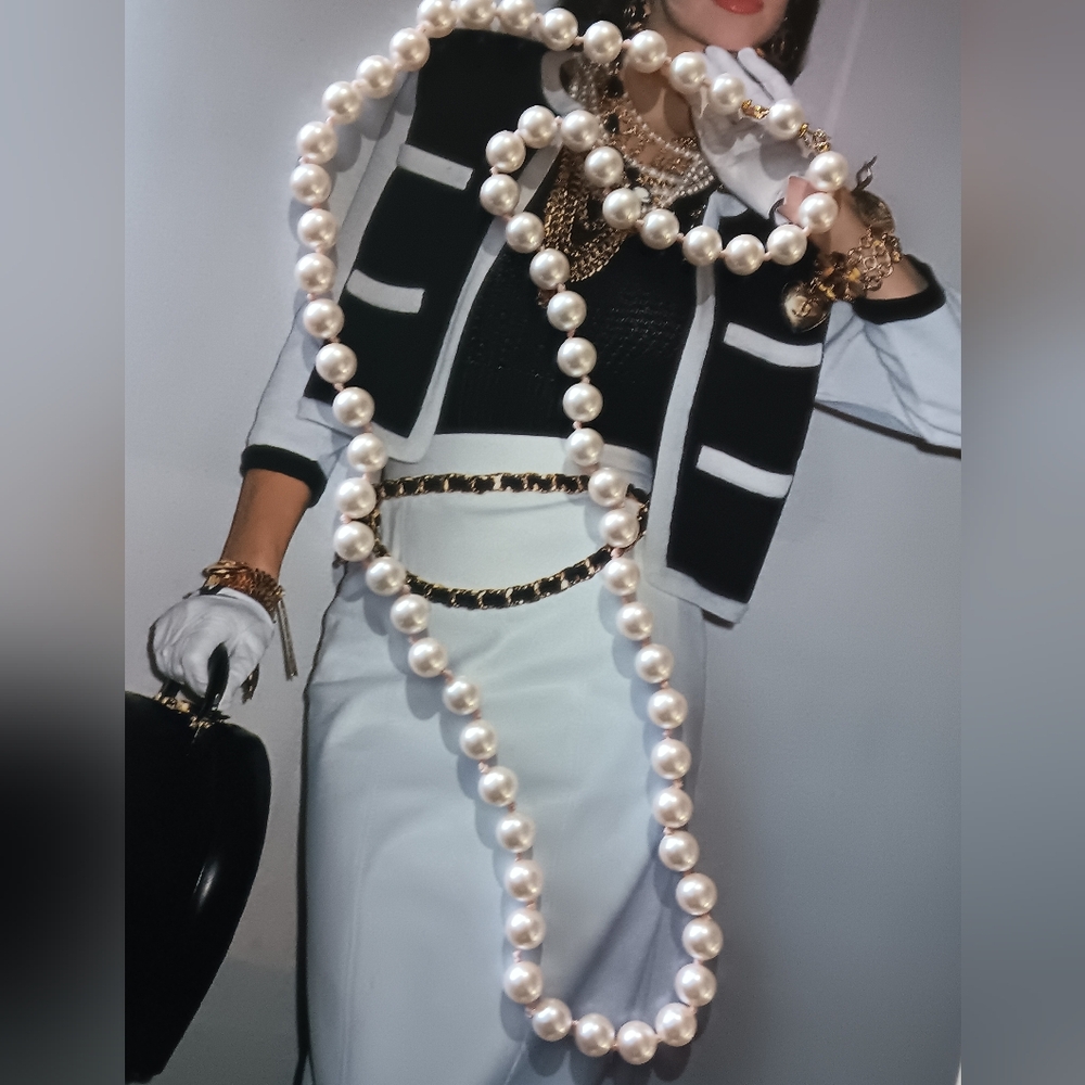 Vintage barrel clasp perfect pale pink knotted pearl necklace